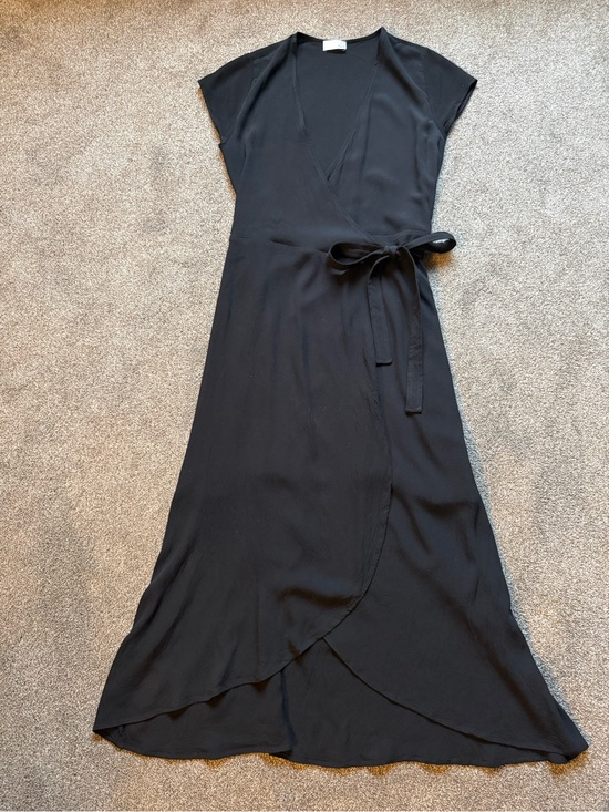 Wilfred Dresses & Skirts - Wilfred Black Midi Wrap Dress with Side Tie